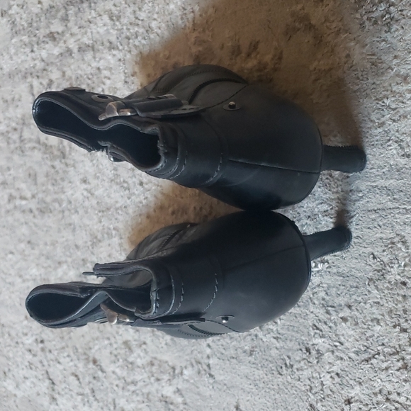 💜Dior pointy toe boots - Picture 6 of 15